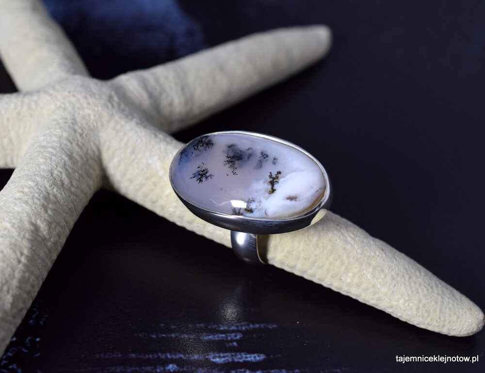 Pierścionek srebrny z agatem dendrytowym MGŁA