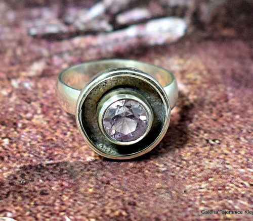 pierścionek srebrny z ametystem fasetowanym polski wyrób