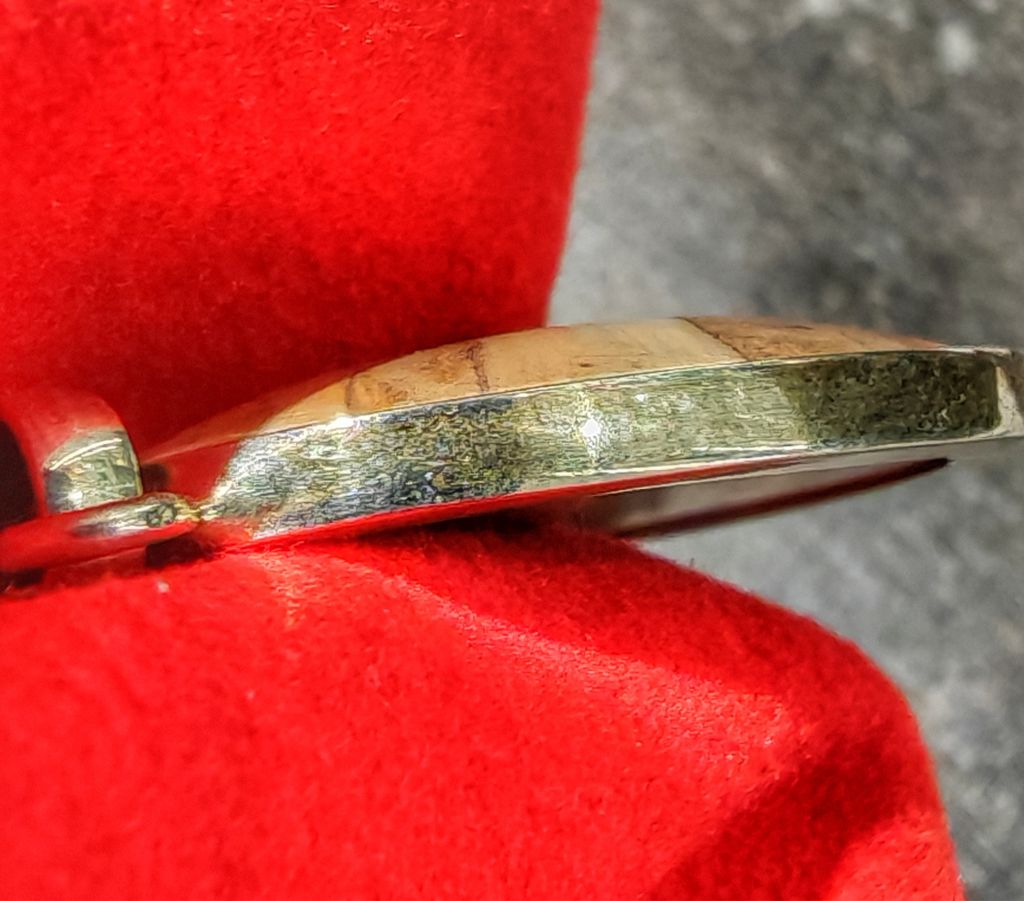 Skąd się bierze czernienie srebra i jak mu zapobiec