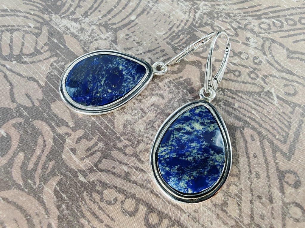 kolczyki z lapisem lazuli wiszące, część kompletu biżuterii z lapisem lazuli